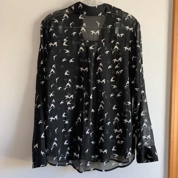 Express Button Up Blouse - Picture 2 of 4